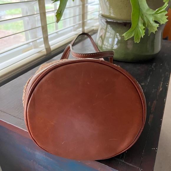 Helen Kaminski Madagascar Raffia and Leather Bucket Bag EUC - Picture 6 of 6